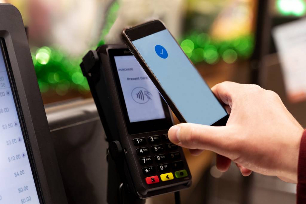 Paiement sans contact avec téléphone sur un terminal CB